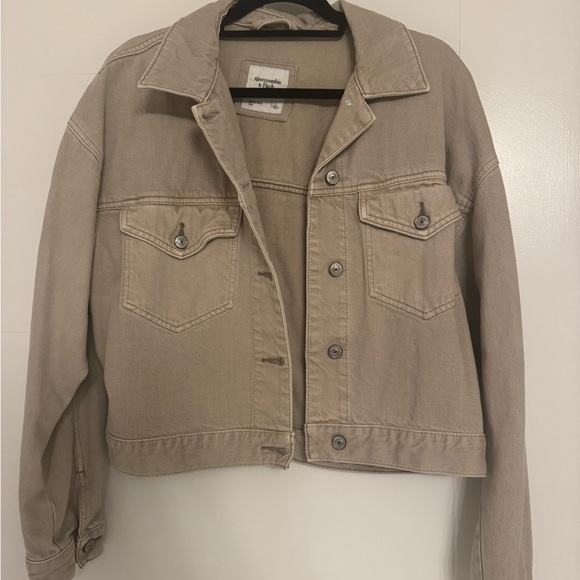 Abercrombie Women's Tan Denim Jacket - Picture 2 of 3